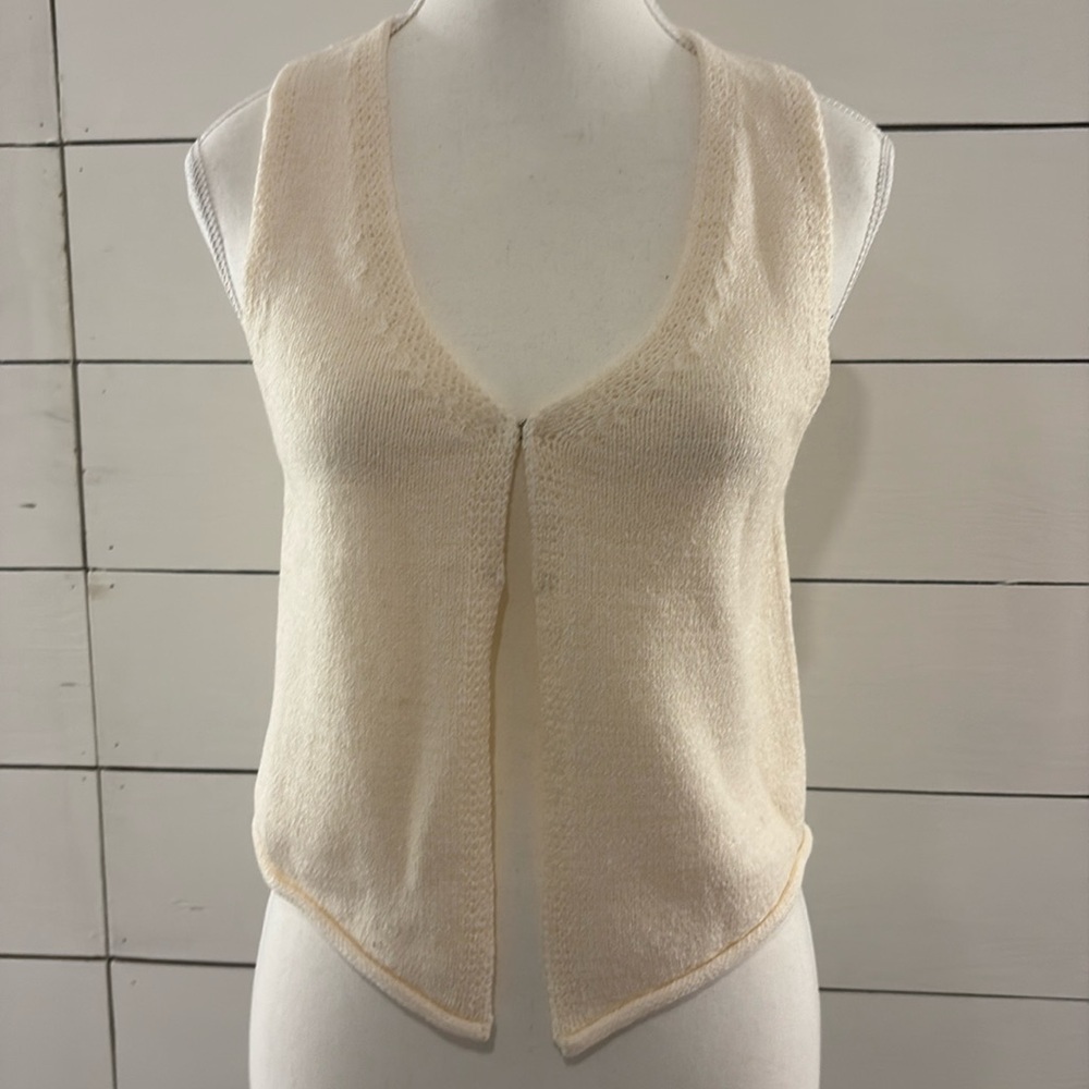 Dynamite Cream Fitted Crop Tank Top